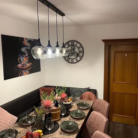 Tyrol Apartment